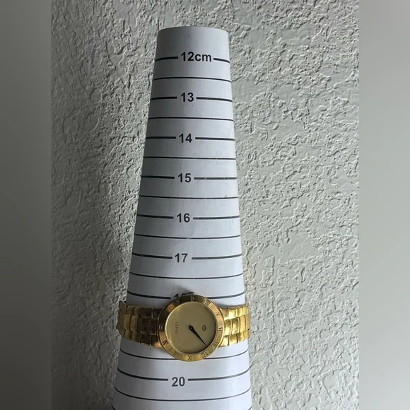 Classic GUCCI 3300 M 18K Gold Plated champagne dial; Men’s watch.